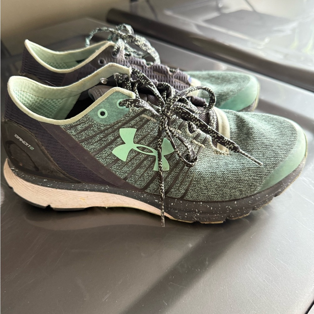 Under Armour Women's Teal and Black Athletic Shoes